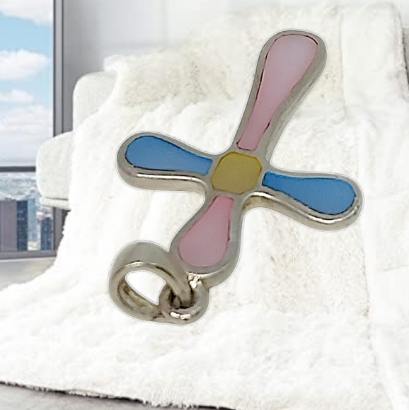 .Sterling Silver Mother of Pearl Cross Pendant - Picture 3 of 6